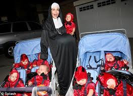 Octomom: Octomom Still Has 29 Frozen Embryos, Doctor May Lose License