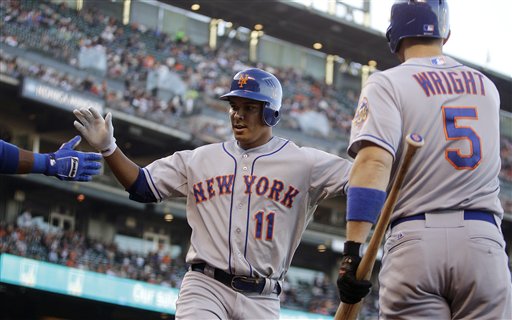 Tejada homers, Mets beat Giants in Pence’s debut